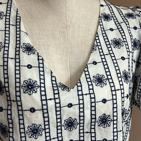 Zara Embroidered Cropped Top with Puff Sleeves size Small - Picture 4 of 8